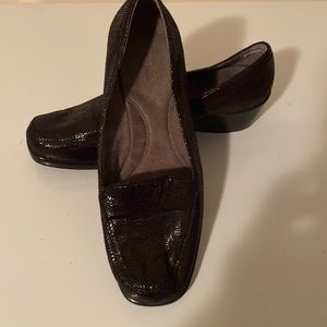 Aerosoles shiny loafers